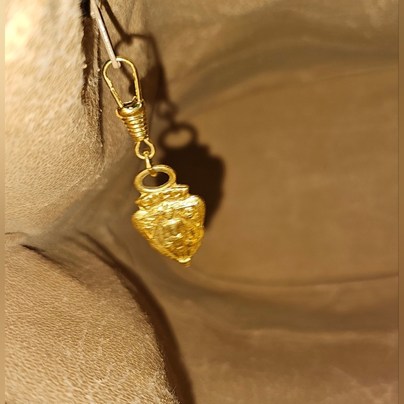 Authentic GUCCI GG Monogram Drawstring Bucket Shoulder Bag - Picture 12 of 16